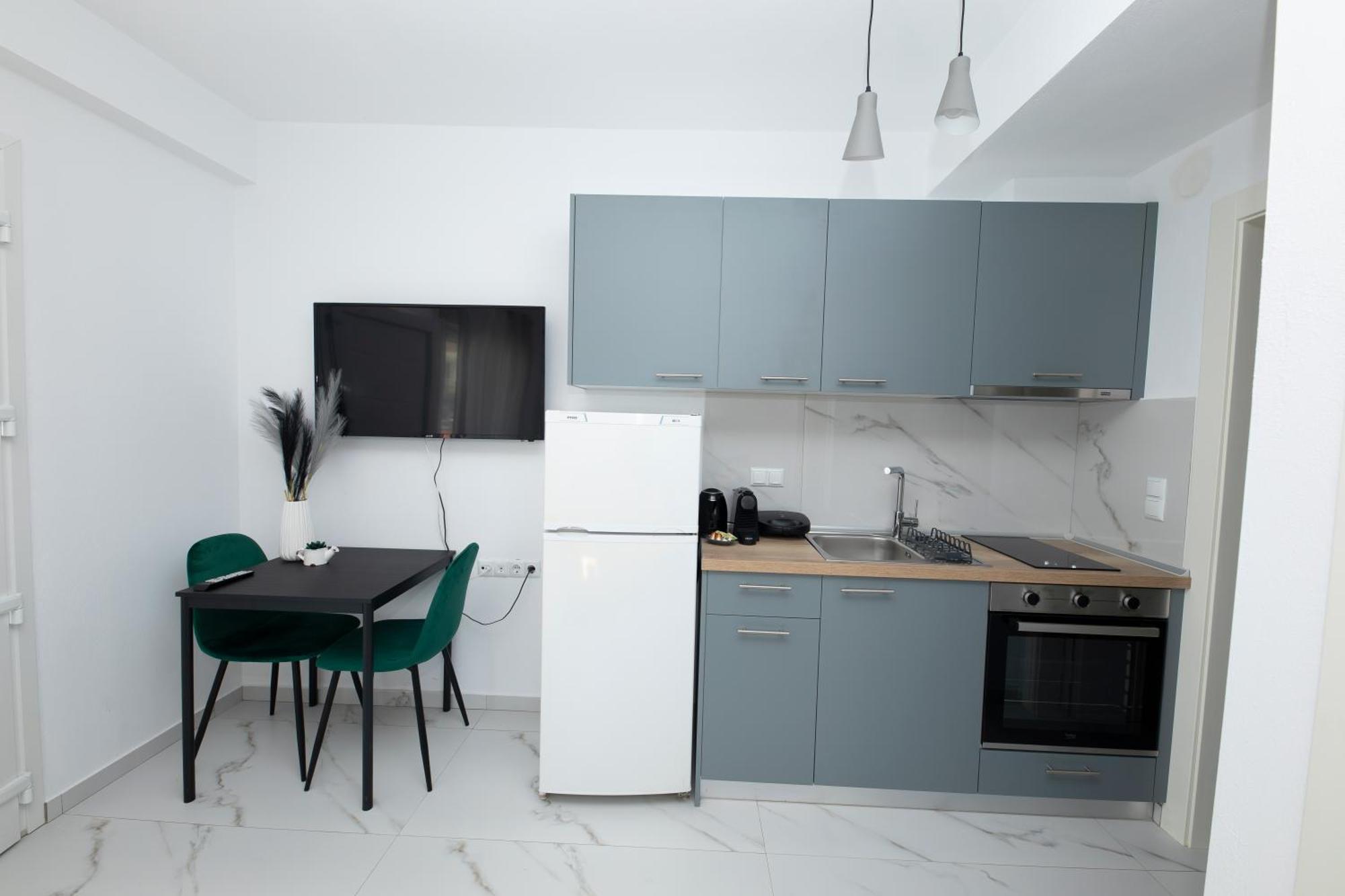 E&S Balaska Apartments Кавала Экстерьер фото