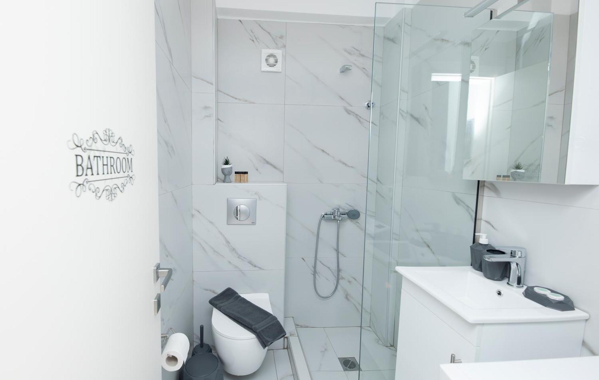 E&S Balaska Apartments Кавала Экстерьер фото